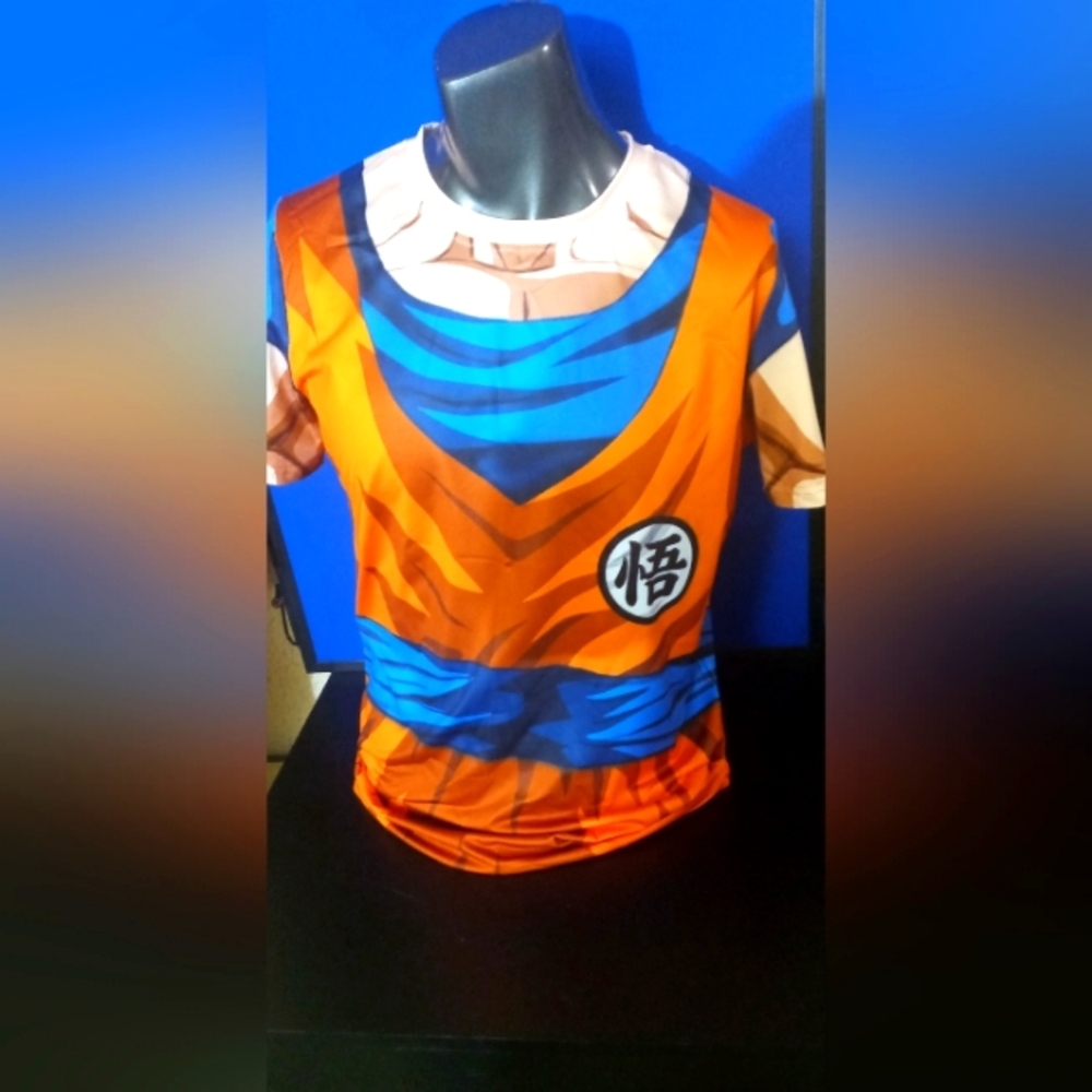Dragon Ball Z Goku Costume T-Shirt XL new condition